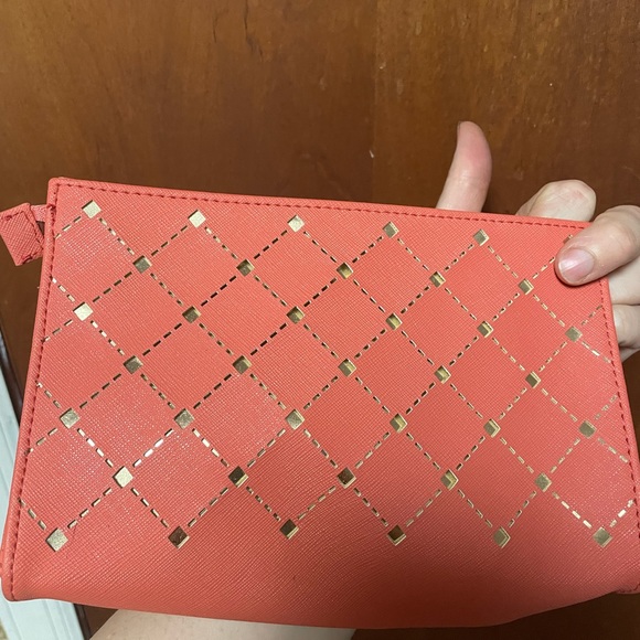 Micahel Kohrs Peach Makeup Bag NWOT - Picture 5 of 5